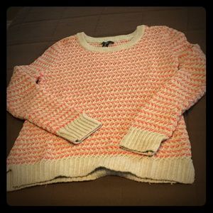 Ladies GAP round neck sweater